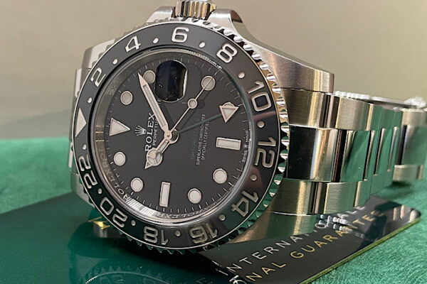 数少ない中古の入荷です　Ref.126710GRNR