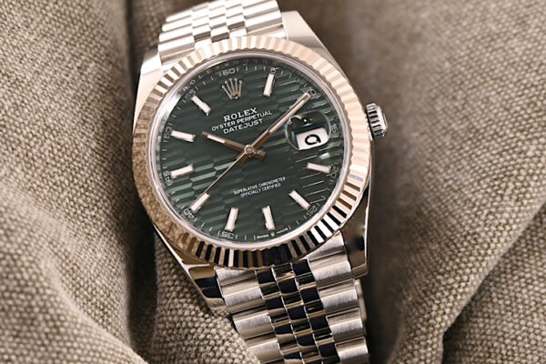 ミントグリーンフルーテッドモチーフ　Ref.126334