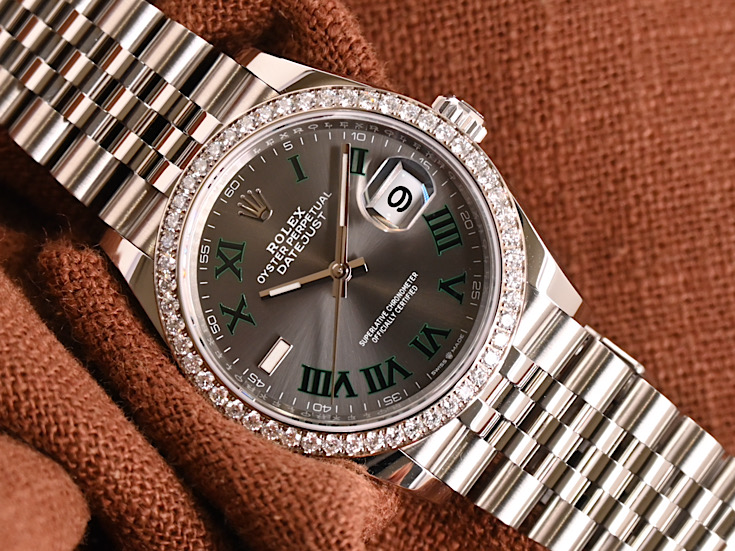 ベゼルダイヤが映えるデイトジャスト　Ref.126284RBR