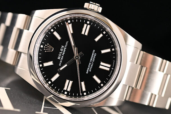 中古品はまだ少ない　Ref.134300