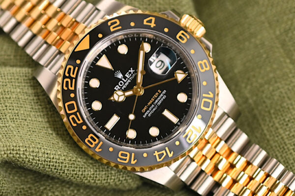 国内外問わず人気に　Ref.126713GRNR