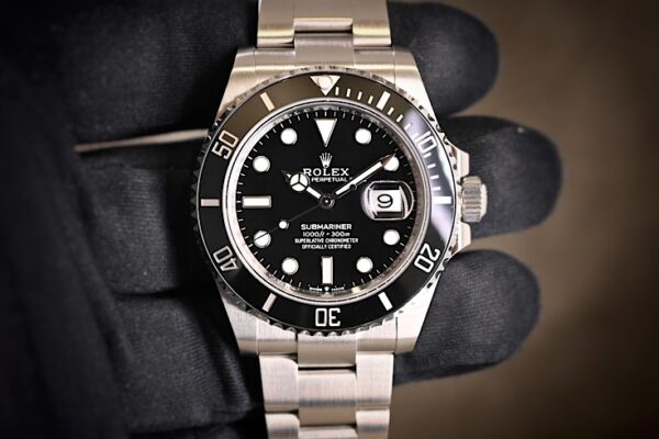 定番のダイバーズウォッチ　Ref.126610LN