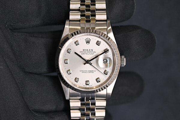 シルバーアクセサリーと合わせたい１本　Ref.16234G