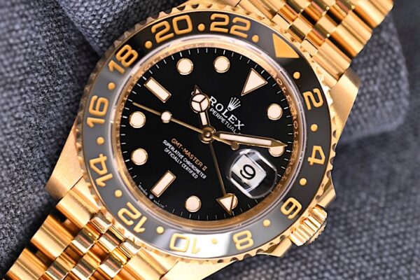 存在感が抜群の金無垢　Ref.126718GRNR