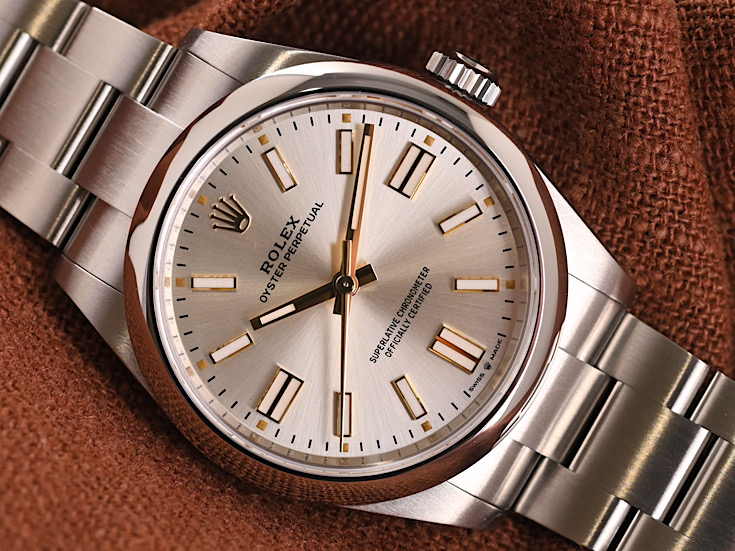 洗練されたシルバーダイヤル　Ref.134300